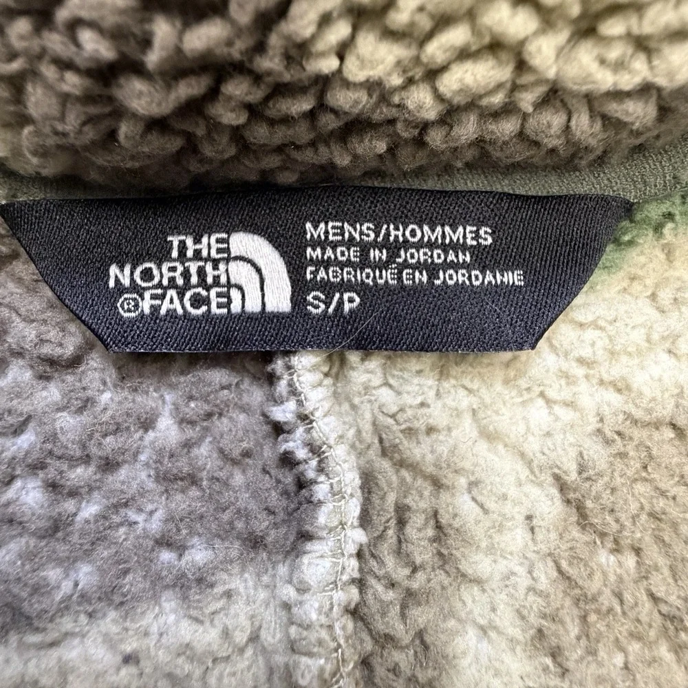 The North Face Campshire Pullover Mens S Camo Sherpa Fleece 1/4 Zip NF0A33QX